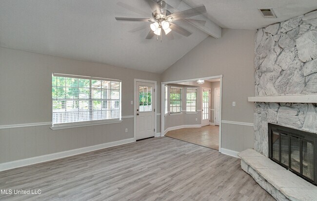 Building Photo - 348 Durham Ct