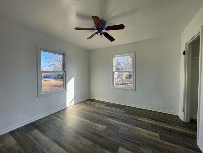 Building Photo - Cozy Modern Living – Bright 2-Bedroom Home Near Snyder High