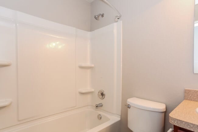 Building Photo - 6450 Dayridge Ln