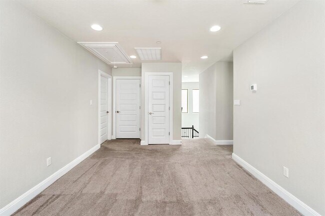 Building Photo - 19011 Pequenia Cove