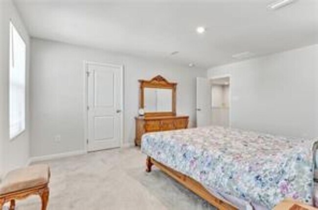Building Photo - Call Sabrina Thomas at 757-767-0767 for more information