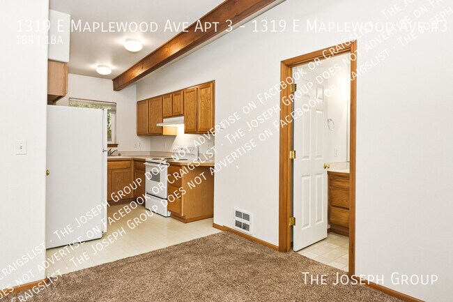 Building Photo - 1319 E Maplewood Ave