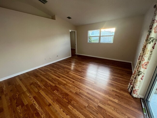 Building Photo - 3037 Bonkirk Dr