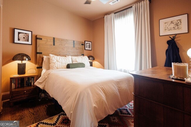 Building Photo - 1446 Metropolitan Ave SE