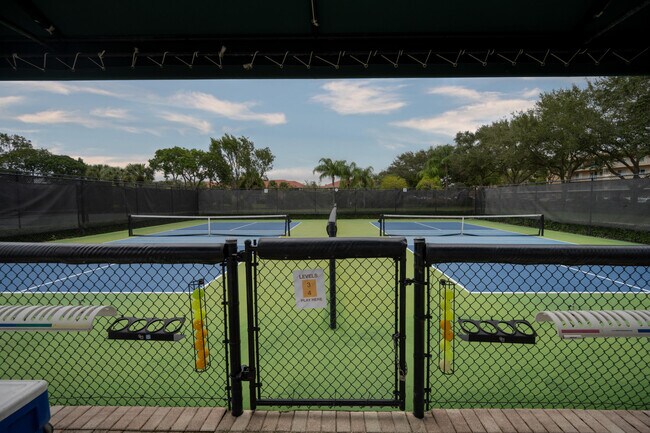 Building Photo - 5749 Gemstone Ct