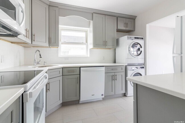 Building Photo - 221-69 Horace Harding Expy