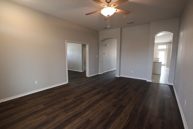 Building Photo - Lease Takeover Opportunity! Stunning 3 bed...