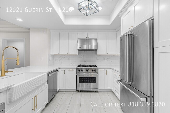 Primary Photo - 12021 Guerin St