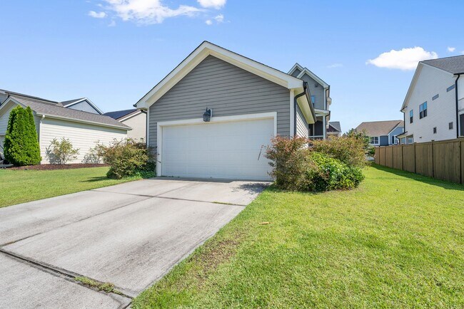 Building Photo - 1813 Iron Mill Dr