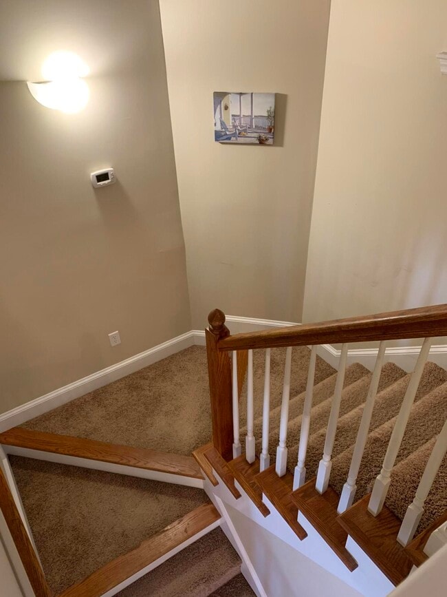 Building Photo - 923 Bryan Cir