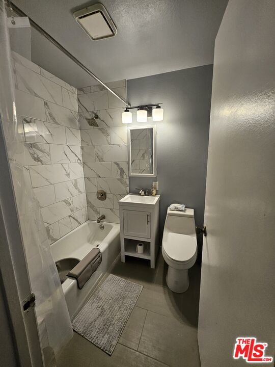 Building Photo - 21605 Villa Pacifica Cir