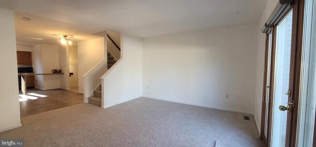 Building Photo - 10 Woodfield Dr