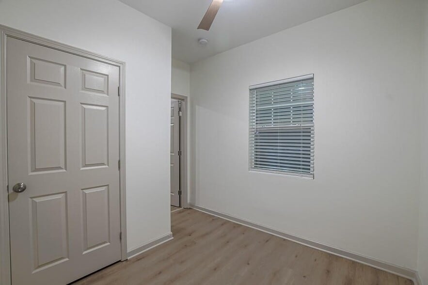 Building Photo - 70 Gardenia Dr NW