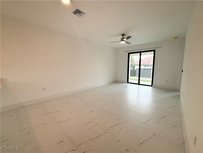 Building Photo - 4518 29th St SW