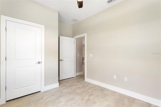 Building Photo - 2930 Emil St