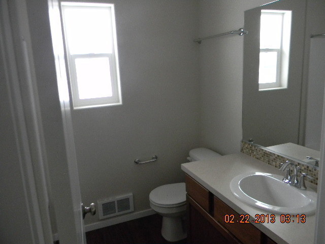 Building Photo - (P#193)