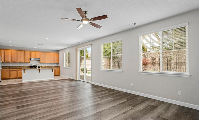 Living room - 10806 Pebble Hill Dr