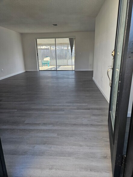 Building Photo - 6241 Westport Dr
