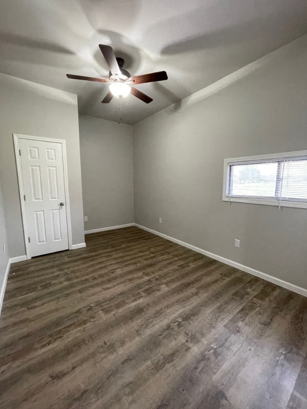 Building Photo - 1359 LA-20