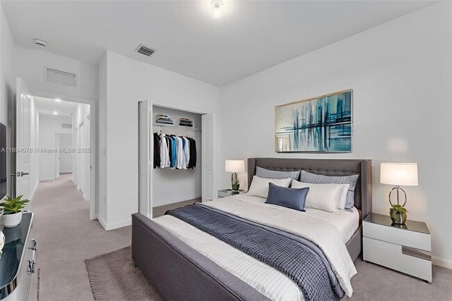 Building Photo - 2522 SE 27th Dr