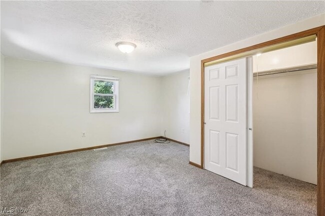 Building Photo - 1254 Welsh Ave