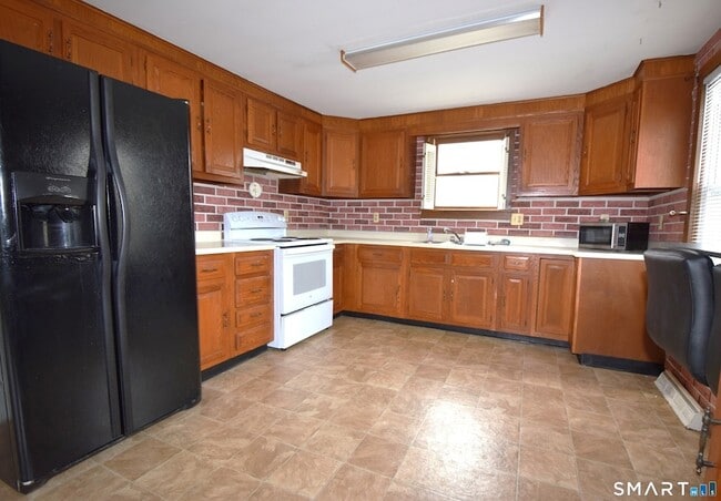 Building Photo - 1129 Connecticut 169 Unit
