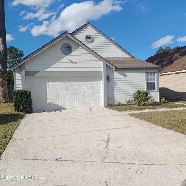 Primary Photo - 7775 Mactavish Way S