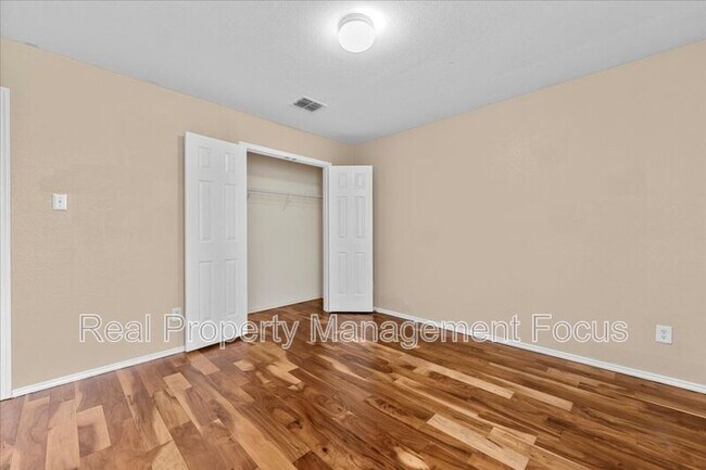 Building Photo - 12825 Kiltartan Dr