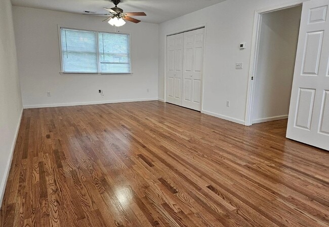 Building Photo - 31 Lakeview Rd