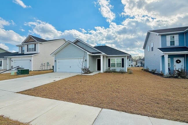 Building Photo - AVAILABLE MID-MARCH! (Pet Friendly)