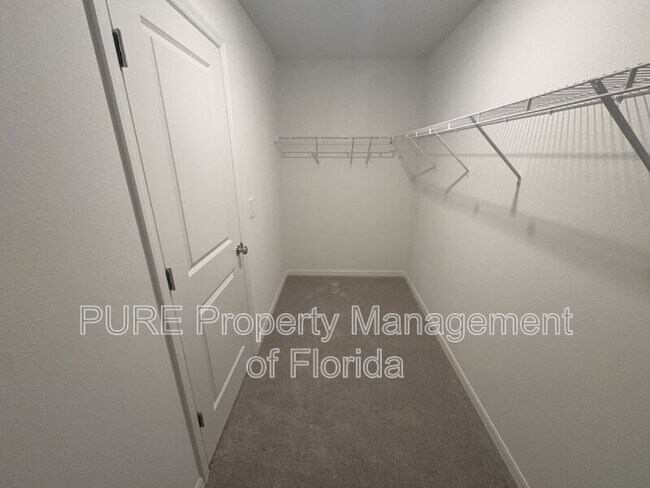 Building Photo - 1304 NW 48th Terrace