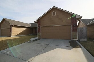 Building Photo - 5245 N Lycee Cir