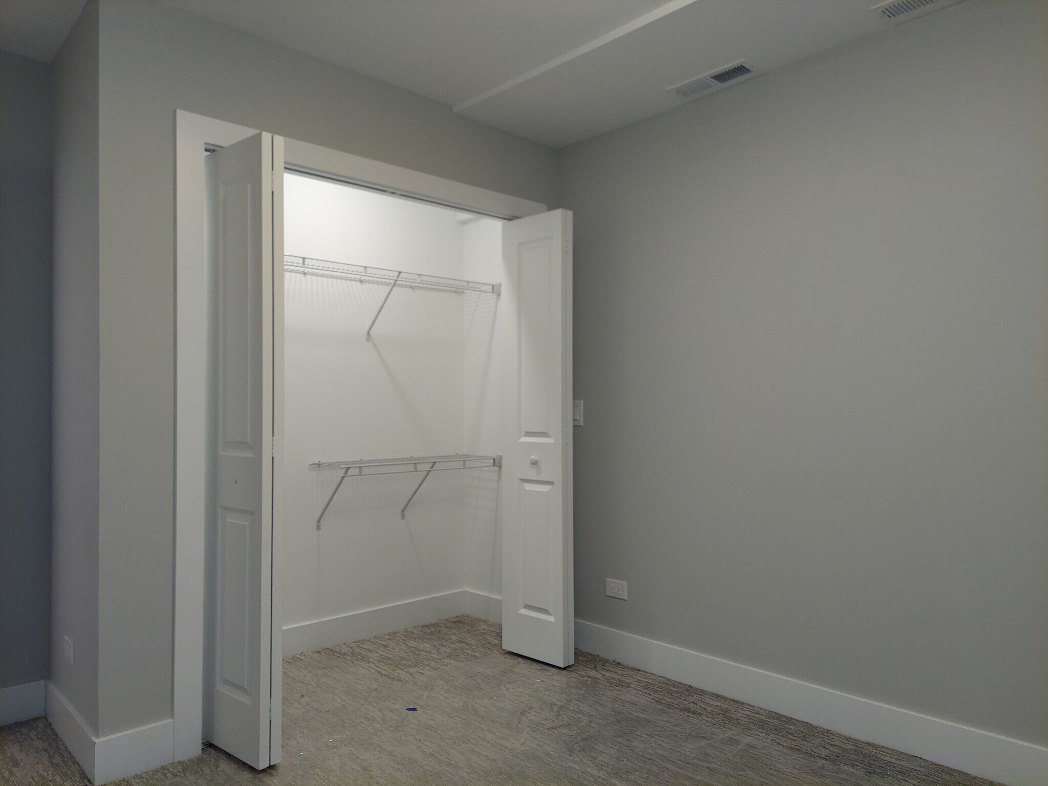 Building Photo - 4409 N Seeley Ave