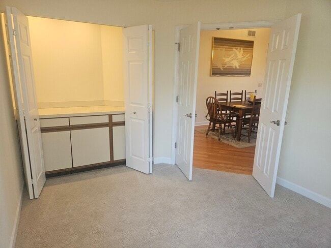 Building Photo - 1173 St Andrews Ct
