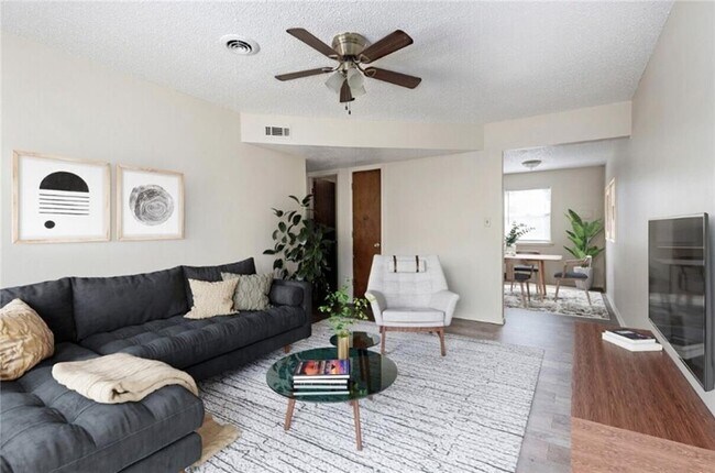 Building Photo - 1855 W Deane St