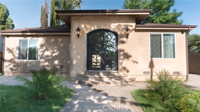 Building Photo - 6850 Encino Ave