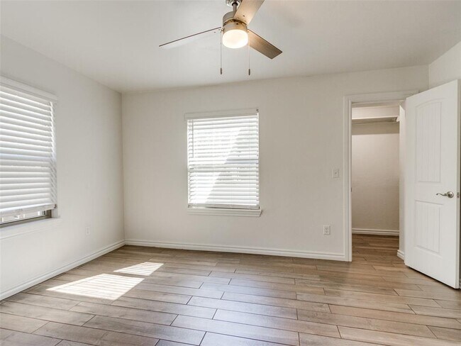 Building Photo - 4101 N Hammond Ave