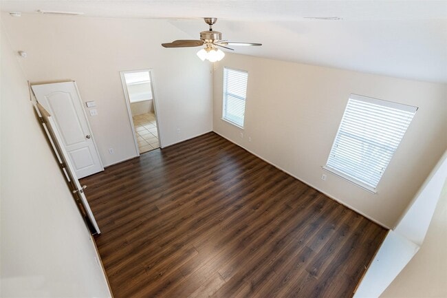 Building Photo - 24807 Lazy Tee Ln