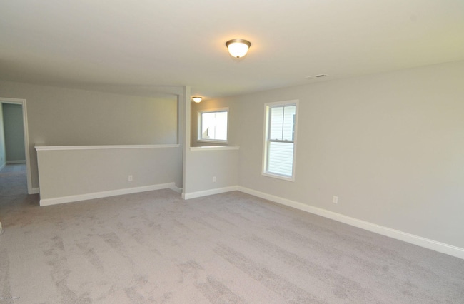 Building Photo - Beautiful 4 Bed Home on Masonboro Loop!