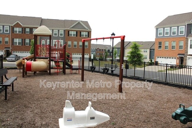 Building Photo - 9818 Ruby Lockhart Blvd