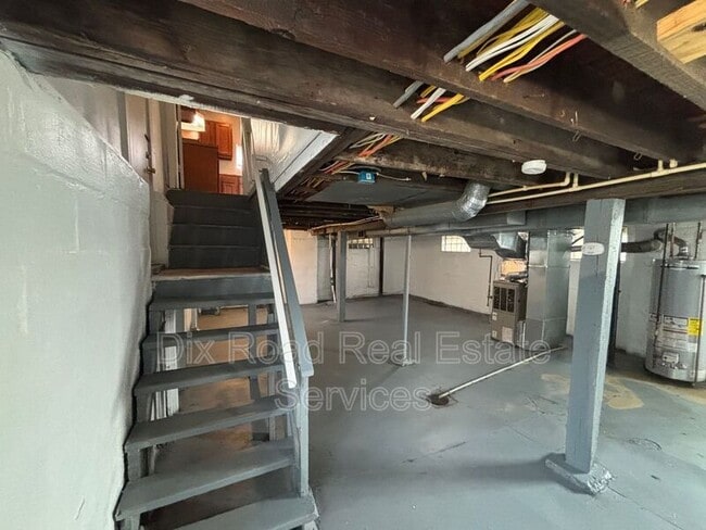 Building Photo - 5310 Carthage Ave