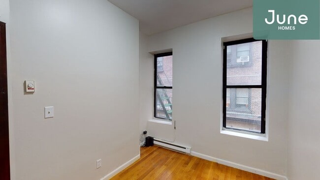Building Photo - Full room in 3-bed/1.0-bath Home