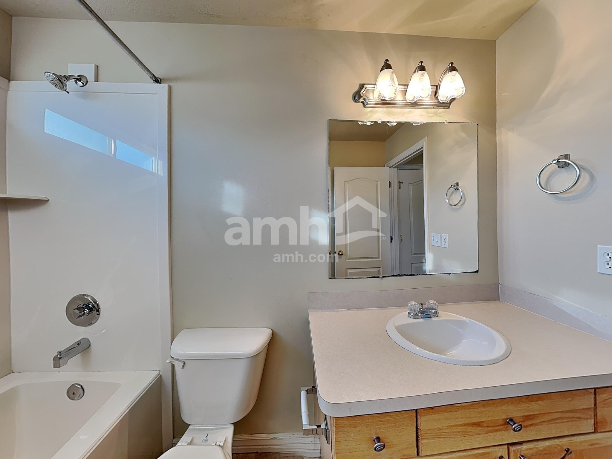 Building Photo - 96 N 1660 W