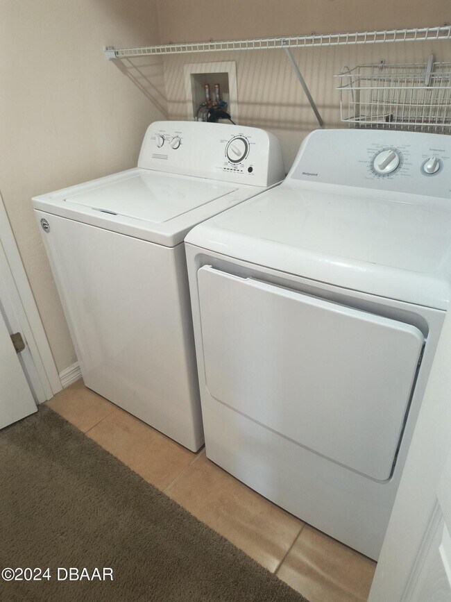 Building Photo - 236 Airport Rd