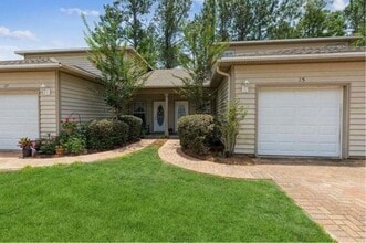 Building Photo - 25 Trevor Dr