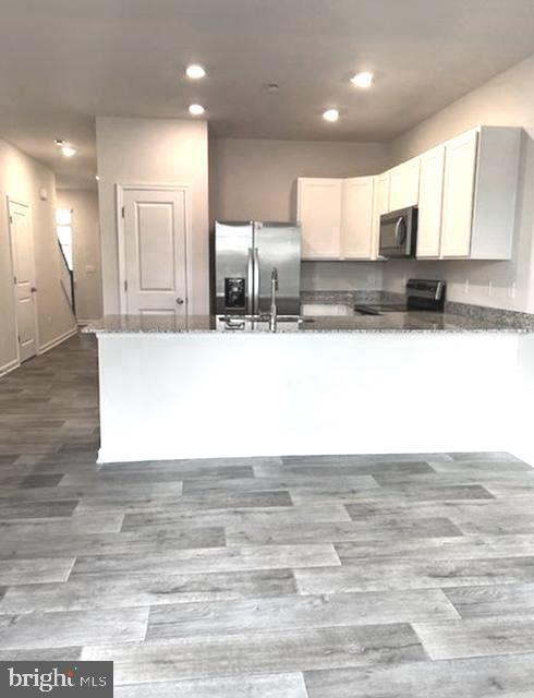 Building Photo - 403 Tevis St