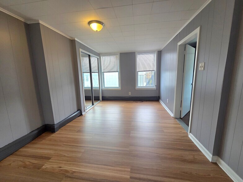 Building Photo - 39 Orleans St