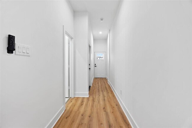 Building Photo - 7719 Orebo St