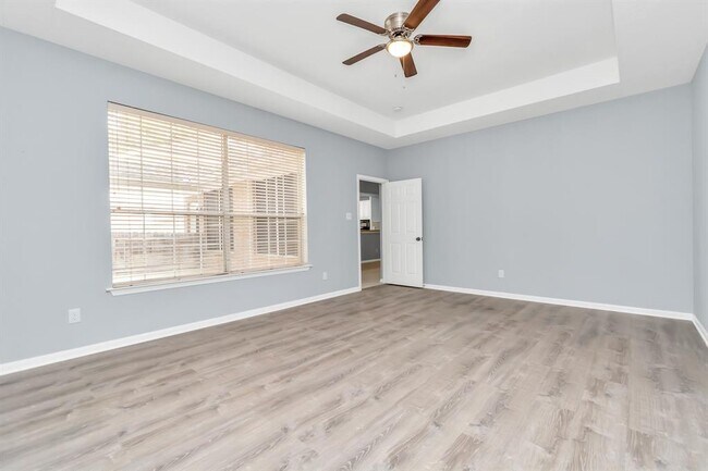 Building Photo - 19 Long Springs Pl