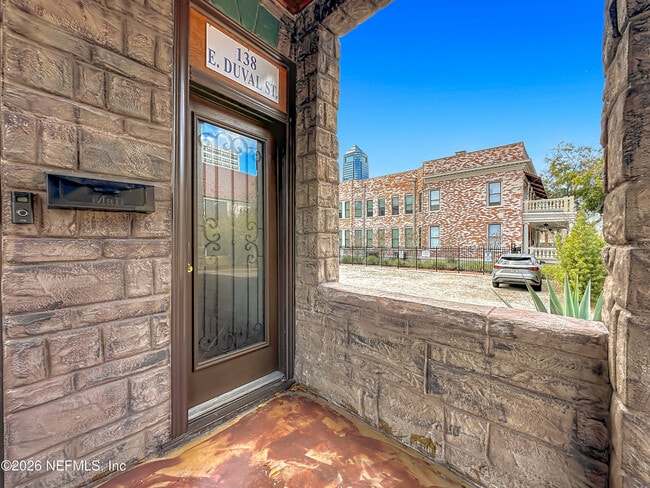 Building Photo - 138 E Duval St